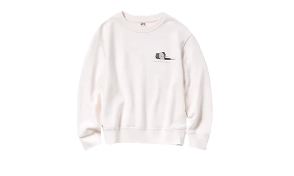 uniqlo-longsleeve-sweatshirt-kaws-white2_png.webp