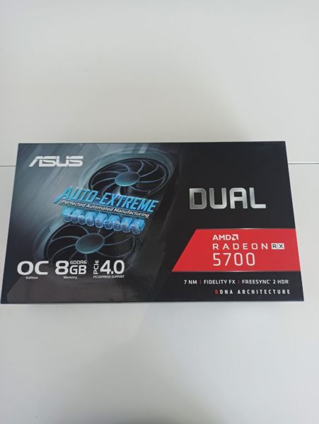 Asus 5700.jpg