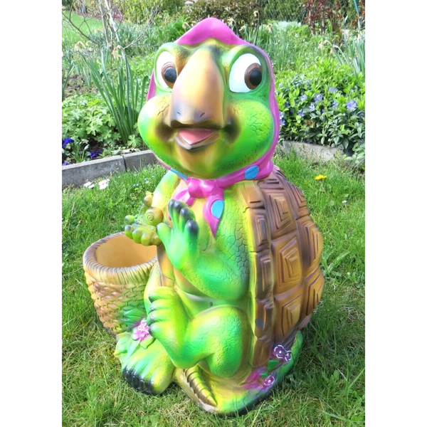 Schildkr_te_mit_Pflanzschale.webp