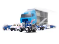 Transporter-ciezarowka-TIR-wyrzutnia-metalowe-auta-policja__695793__1200.jpg