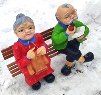 oma-opa_gross_rot-gr_n_60_cm-1.jpg