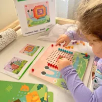 TOOKY-TOY-Ukladanka-z-Pinezkami-Kolki-Wpinaczka__1271404__1200.jpg