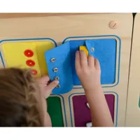 MASTERKIDZ-Tablica-Scienna-Otwieranie-I-Zamykanie-Zamkow-Suwaki-Guziki-Montessori__1270719__1200.jpg