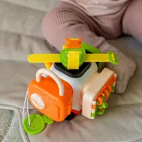 Zestaw-Montessori-Samochod-Manipulacyjny-Konstrukcyjny-Kotek-1__1253678__1200.jpg