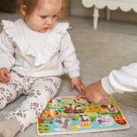 WOOPIE-GREEN-Drewniane-Puzzle-Montessori-Farma-z-Pinezkami-Do-Dopasowania__1276497__1200.jpg