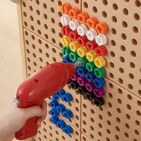 MASTERKIDZ-Kolorowe-Srubki-5-Ksztaltow-Do-Tablicy-Kreatywnej-STEM-512-Sztuk-Mi-Kolorow__1275267__1200.jpg