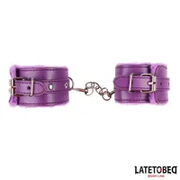 furry-wrist-cuff-purple-8436615009237-cl8436615009237.jpg