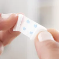 invisible-adhesive-face-lifting-patches-liftrik-innovagoods-40-units-v0103608-bbv0103608.jpg