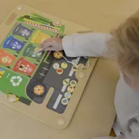 MASTERKIDZ-Tablica-Magnetyczna-Segregowanie-Odpadow-Ciezarowka-do-Recyklingu-Montessori__1270764__1200.jpg