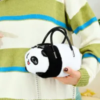 Pluszowa-Torba-Panda-Uchwyty-Metalowy-Lancuszek-Czarno-Biala-20cm__1289150__1200.jpg