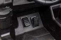 DUZE-AUTO-NA-AKUMULATOR-TERENOWE-BUGGY-A033-DLA-4-DZIECI-4-150W-2-24V-SKORA-EVA-KLUCZYKI-MP3-RADIO__1282190__1200.jpg
