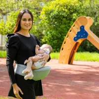 developmental-waist-belt-baby-carrier-with-pockets-seccaby-innovagoods-v0103799-bbv0103799.jpg