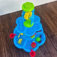 WOOPIE-Stolik-Wodny-2w1-Piaskownica-Fontanna-L-Aquapark-z-Delfinem__1270044__1200.jpg