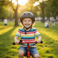 Kask-rowerowy-dla-dziecka-Trike-Fi-dzieciecy-regulowany-LED-M-55-58cm-czarny__1301786__1200.jpg