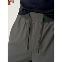 men-s-shorts-born-living-yoga-refurbished-a-v0710132-bbv0710132.jpg