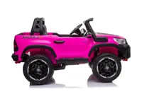 Auto-Na-Akumulator-Toyota-Hilu-Rozowy__820434__1200.jpg