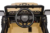 Auto-Na-Akumulator-Toyota-FJ-Khaki-4-4__945418__1200.jpg