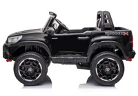 Auto-na-Akumulator-Toyota-Hilu-Czarny-Lakierowany__814702__1200.jpg
