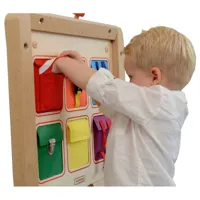 MASTERKIDZ-Drewniana-Tablica-Manipulacyjna-Scienna-Fle-Kolorowe-Kieszonki-Klamry-i-Rzepy__1270709__1200.jpg