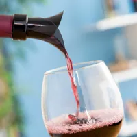 2-in-1-wine-stopper-with-pourer-and-aerator-wintopp-innovagoods-v0103769-bbv0103769.jpg