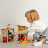CLASSIC-WORLD-Remiza-Strazacka-Drewniana-Garaz-Auto-Helikopter-Figurki-13el__1286070__1200.jpg