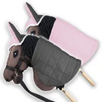 Zestaw-Skippi-Hobby-Horse-Gniady-Derka-i-nauszniki-rozowa-i-szara__1244245__1200.jpg