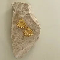 ladies-earrings-24kae-424107y-golden-s72136821-bbs72136821.jpg