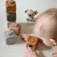 WOOPIE-BABY-Zestaw-Edukacyjna-Piramdka-Klocki-Sensoryczne-2w1-Gryzak-Cyferki__1254138__1200.jpg