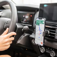 wireless-fast-charging-phone-holder-for-cars-chakar-innovagoods-v0103933-bbv0103933.jpg