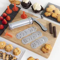 2-in-1-biscuit-maker-and-piping-gun-prekies-innovagoods-v0103383-bbv0103383.jpg