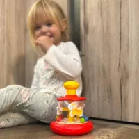 WOOPIE-BABY-Kolorowe-Koniki-Czerwona-Baczek-Karuzela__1254208__1200.jpg