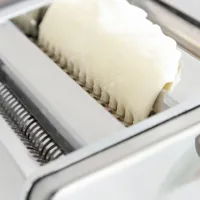 machine-for-making-fresh-pasta-with-recipes-frashta-innovagoods-v0103359-bbv0103359.jpg
