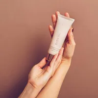 hand-cream-high-on-love-s4006475-bbs4006475.jpg