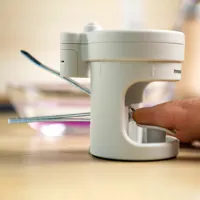 nail-clippers-with-led-light-magnifying-glass-and-file-clail-innovagoods-v0103840-bbv0103840.jpg