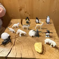 WOOPIE-Zestaw-Figurki-Zwierzeta-Arktyczne-16-szt__1262842__1200.jpg