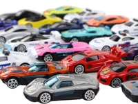 Zestaw-Aluminiowych-Resorakow-W-Pudelku-30-Sztuk-Autka-Sportowe-Policyjne__1001556__1200.jpg